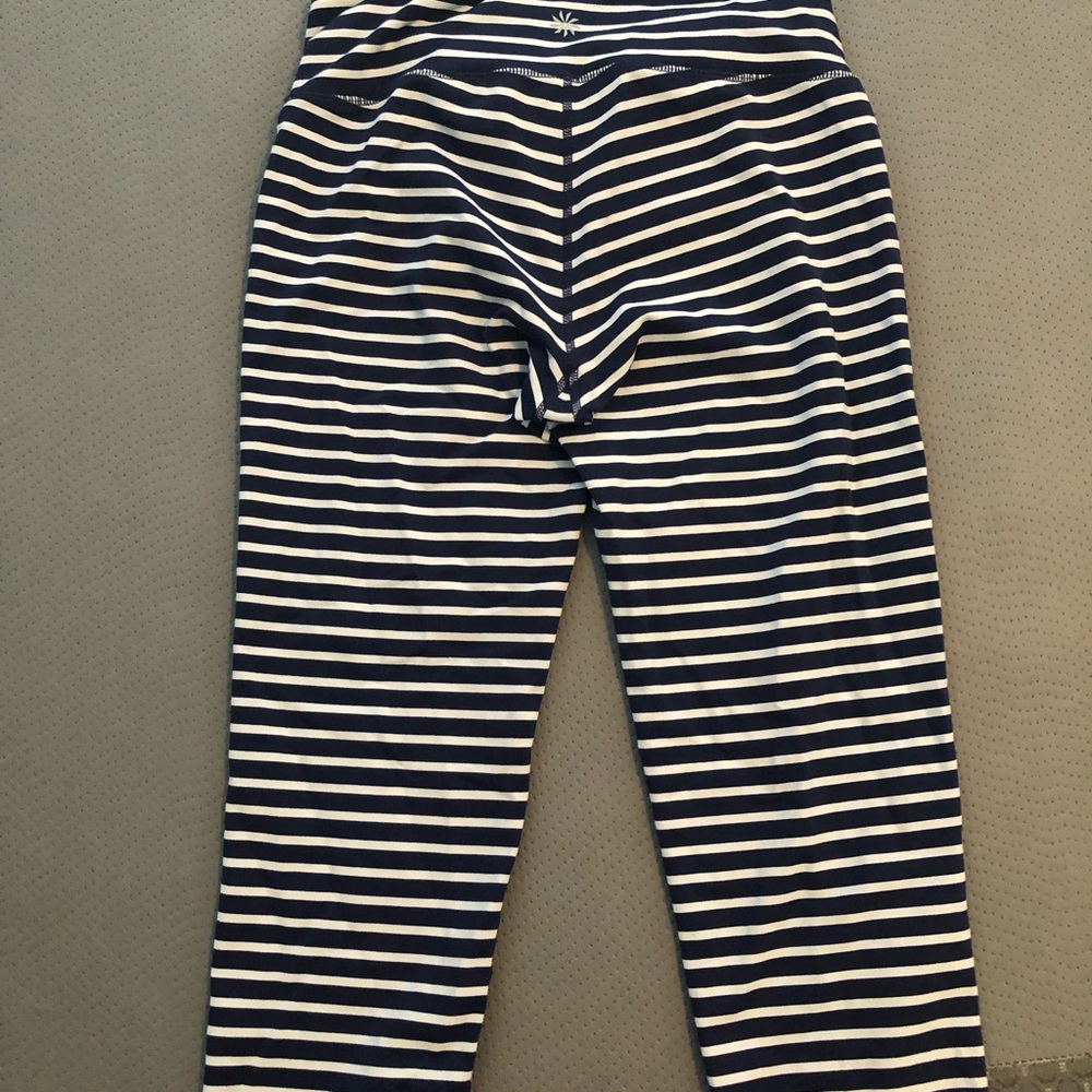 Athleta Crop Leggings